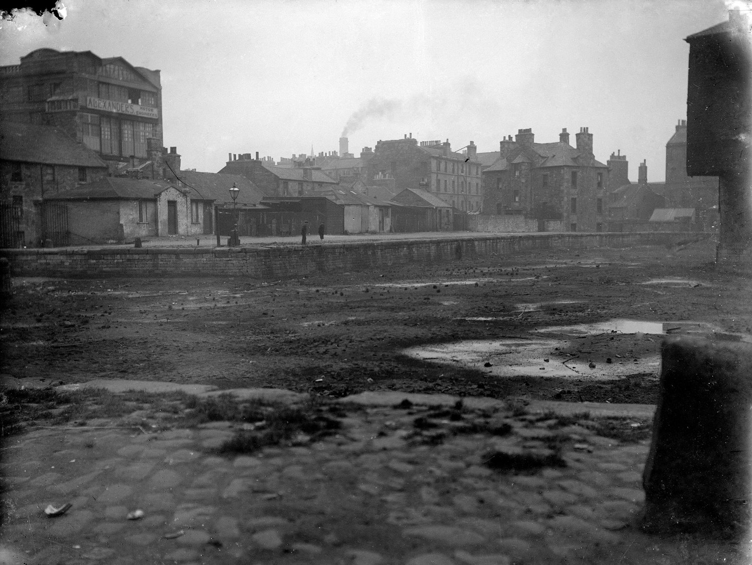 Infilling at Port Hopetoun (c) Historic Environment Scotland (Francis M. Chrystal Collection)