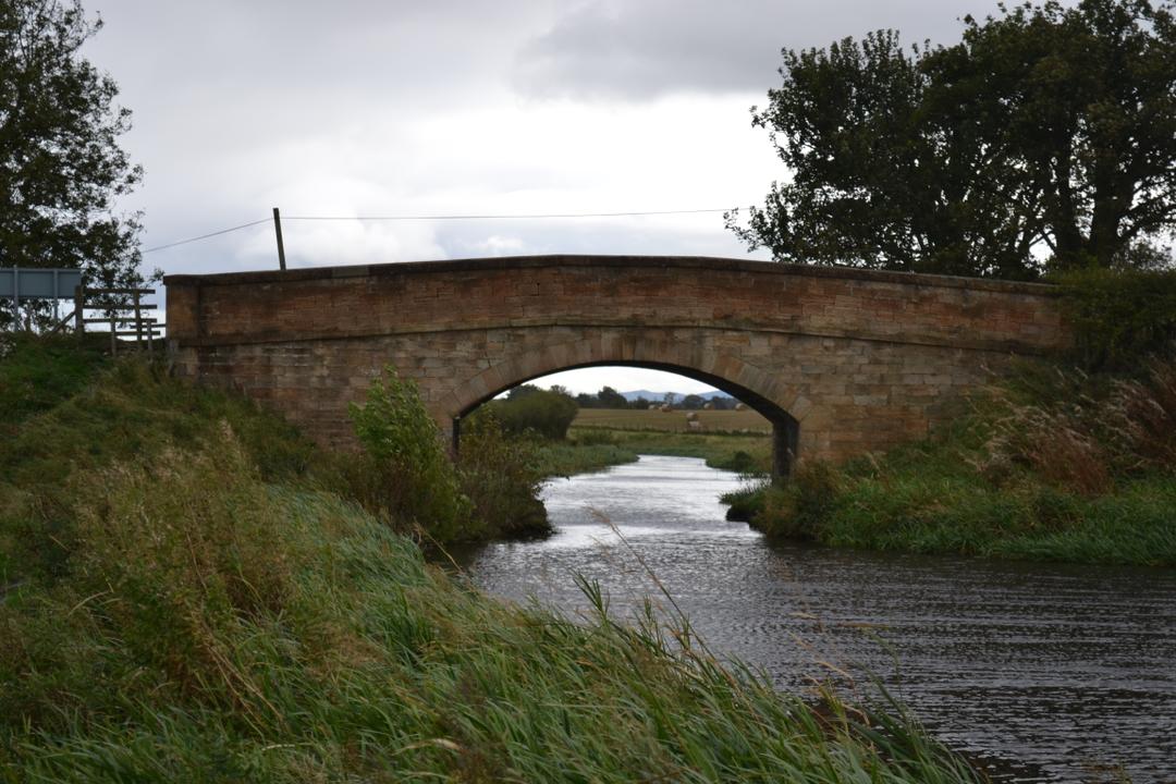 Bridge 40 near Pardovan (c) James Perry