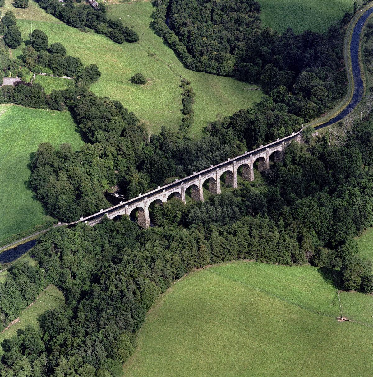 Avon Aqueduct (c) Historic Environment Scotland